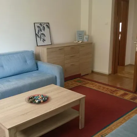 Apartman Apartment *